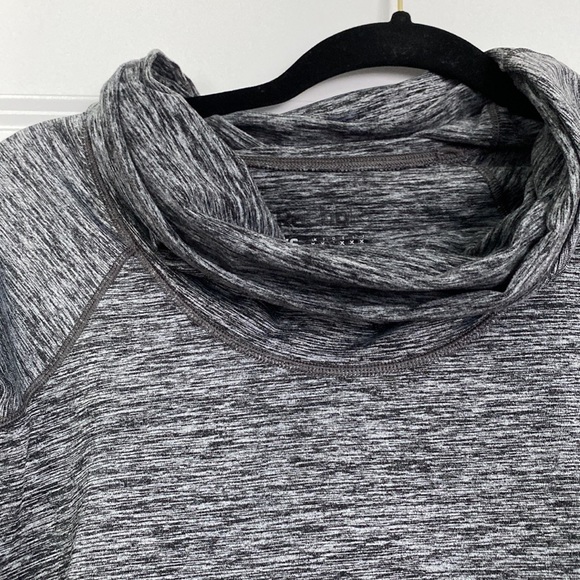 Workout Top - Picture 2 of 4